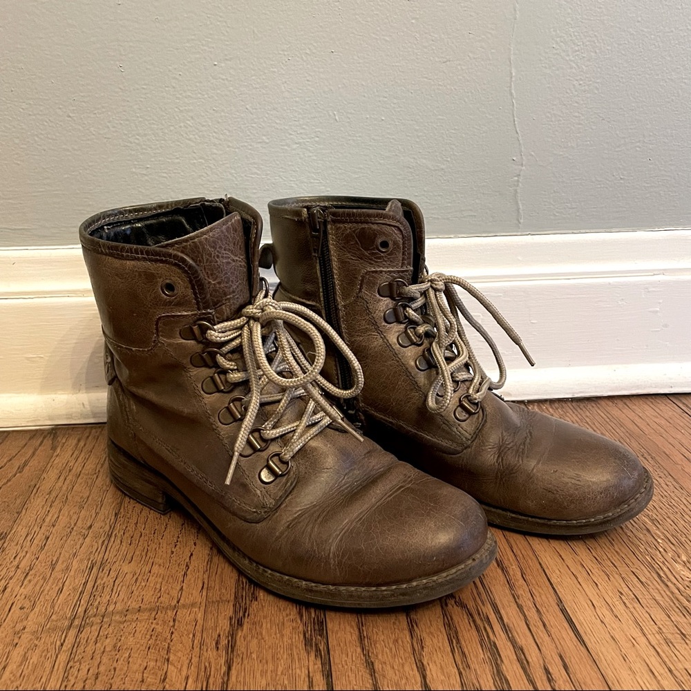 Taos Ringer Leather Boots